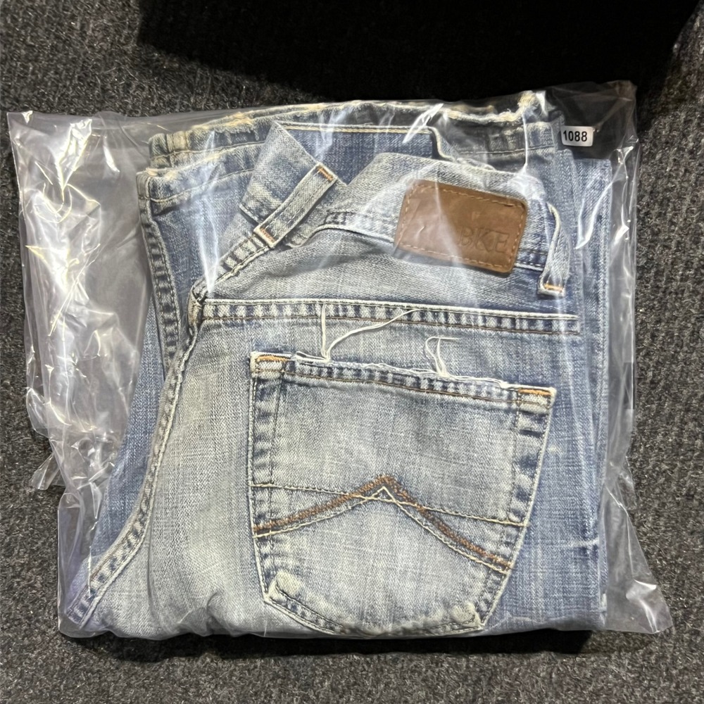 BKE Justin Straight Leg Jeans Mens 29x32 Blue Light Wash Distressed Denim - Picture 9 of 9